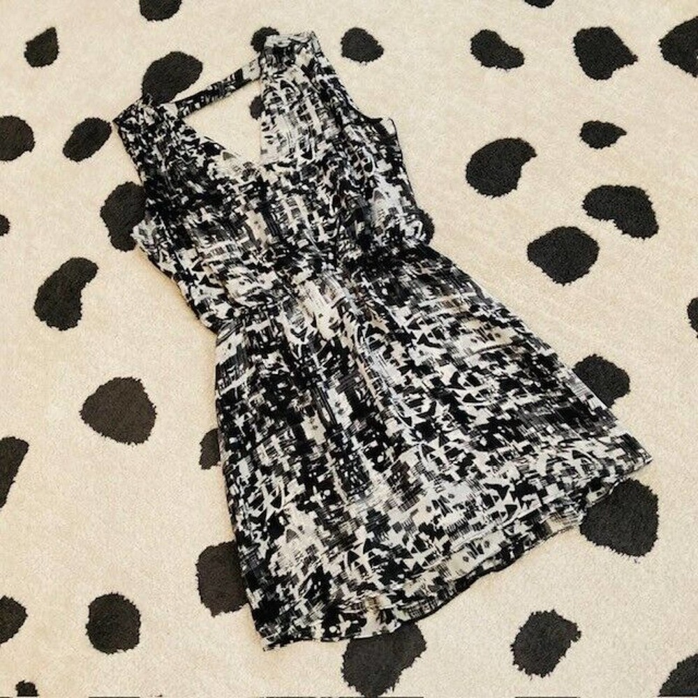 Parker $253 Women's Small Black White Abstract Print Sleeveless Mini Dress - Picture 3 of 11
